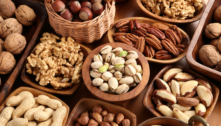 eggs,soybean,spinach,Fatty Fish,flax seeds,sweet potatoes,Nuts,food for hair,healthy food,hair care tips,beauty tips