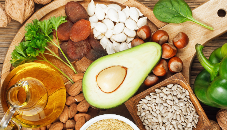 green vegetable,citrus fruits,omega-3 fatty acids,vitamin a rich foods,vitamin e,proteins and minerals,sprouts,cottage cheese,Oats,soya bean,best foods for healthy hair,hair care tips,beauty tips,summer tips