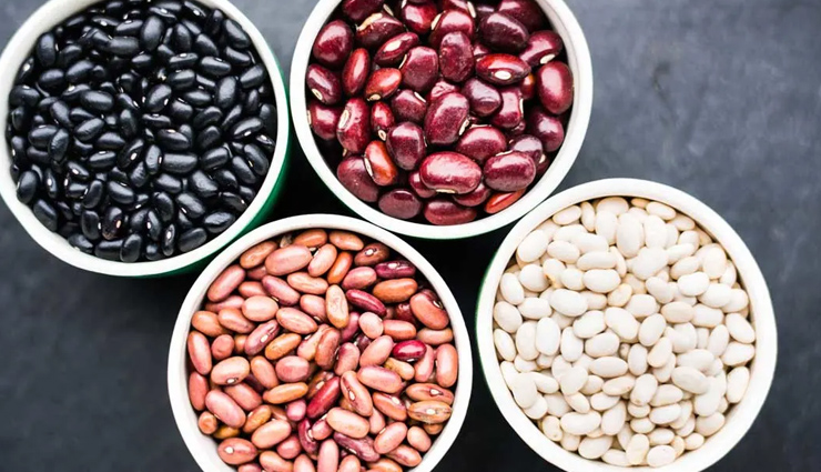 Beans,pumpkin seeds,broccoli,milk,eggs,carrots,tomatoes,bananas,healthy food,food for nails,nails care tips,beauty tips,skin care tips