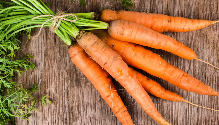 Beans,pumpkin seeds,broccoli,milk,eggs,carrots,tomatoes,bananas,healthy food,food for nails,nails care tips,beauty tips,skin care tips