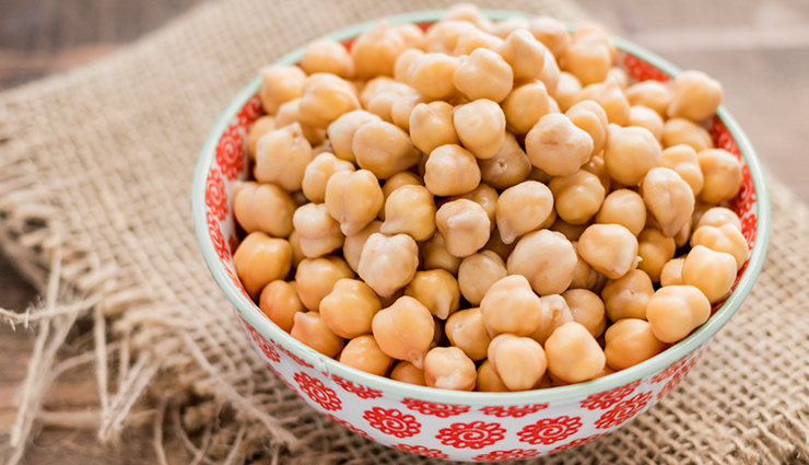 Almonds,bananas,brown rice,cherries,chickpeas,food for sleep,healthy food,sleeping tips,Health tips,fitness tips