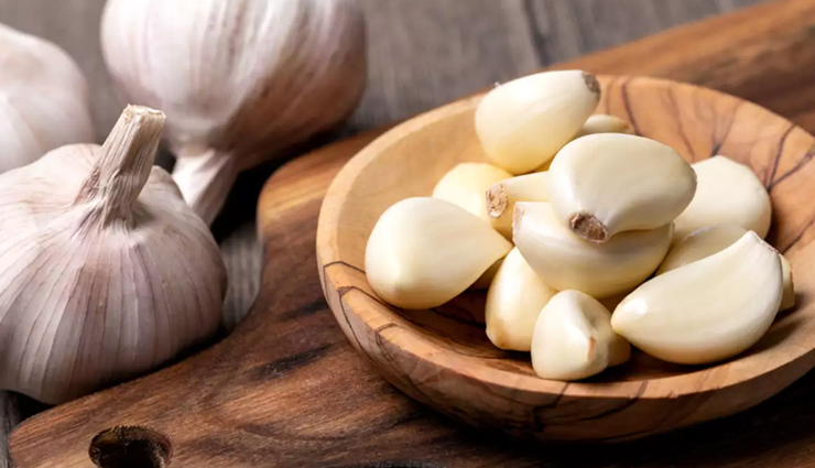 blueberries,garlic,Chocolate,cashews,pomegranate,food that lowers stress level,healthy food,Health tips,fitness tips