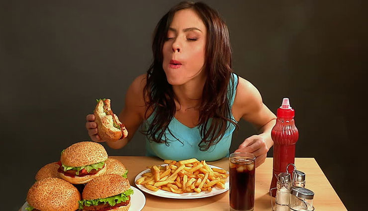 चॉकलेट पसंद करने वाली लड़कियां होती है छुईमुई, जानें खान-पान से इनके स्वभाव के बारे में