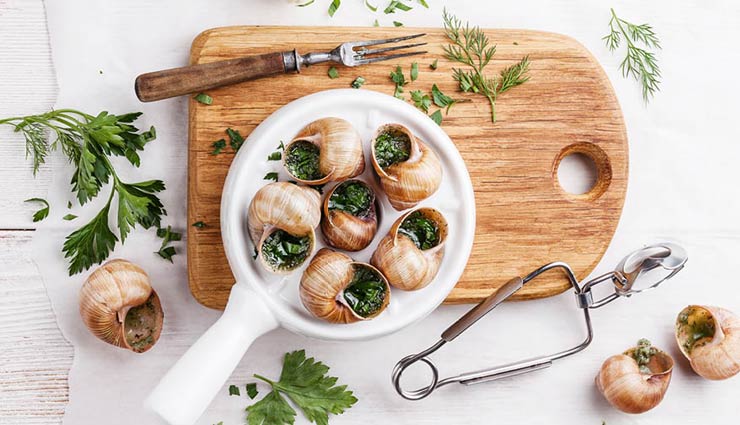 caledonia,food to try in caledonia,must try food,bougna,civet de rousette,mangrove oysters and crab,coconut crab,vol au vent des fruits de mer