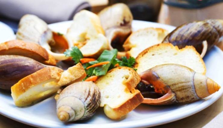 caledonia,food to try in caledonia,must try food,bougna,civet de rousette,mangrove oysters and crab,coconut crab,vol au vent des fruits de mer