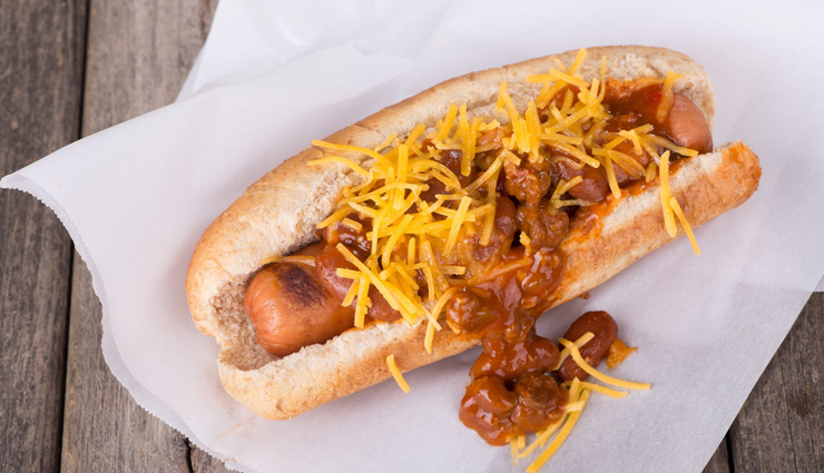 united states of america,food to try in united states of america,buffalo wings,tater tots,hot dogs,apple pie,barbecue ribs