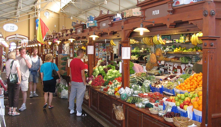 food markets in helsinki,helsinki,the old market hall,hakaniemi food hall,hietalahti food market