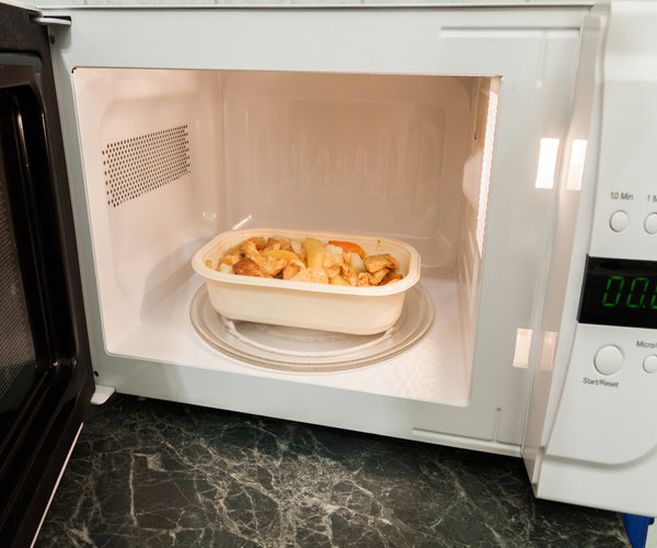 microwave,food not to microwave ,माइक्रोवेव, माइक्रोवेव के वर्जित आहार, माइक्रोवेव के लिए नुकसानदायक 