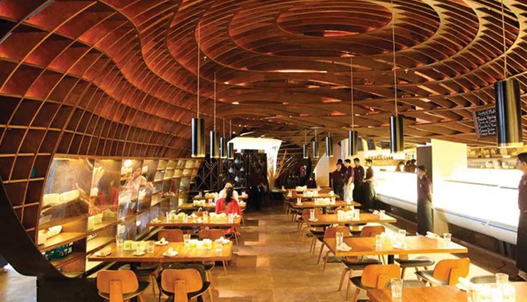 6 Amazing Food Places in Mumbai