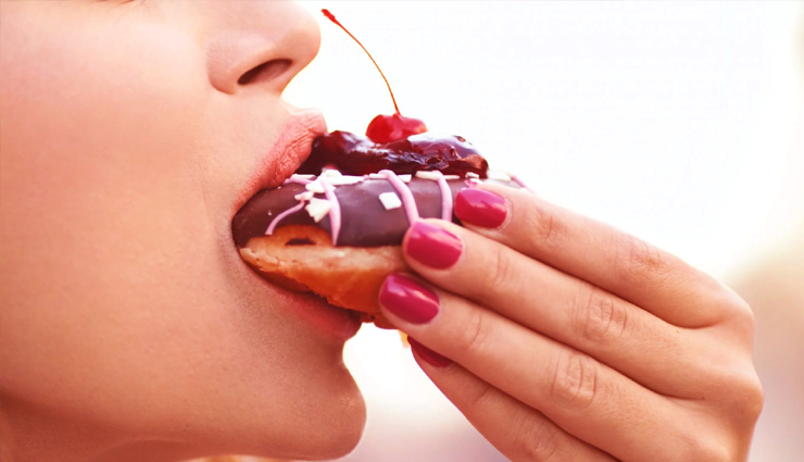 8 Foods Use Must Avoid To As They Cause Acne