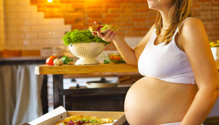 7 Foods To Avoid In Last Trimester of Pregnancy