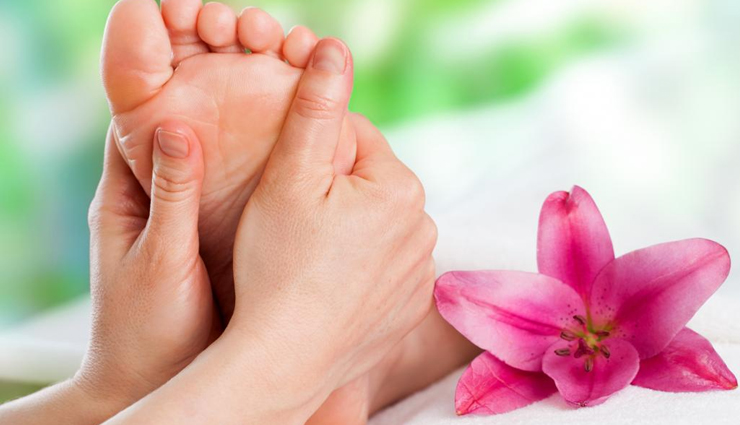 ankle sprain home remedies,natural remedies for ankle sprain,ankle sprain treatment at home,how to treat ankle sprain naturally,diy ankle sprain remedies,ankle sprain relief,herbal remedies for ankle sprain,holistic remedies for ankle sprain,ankle sprain pain relief,ankle sprain remedies for swelling,ankle sprain remedies for inflammation,ankle sprain remedies for bruising,ankle sprain exercises,ankle sprain recovery tips,ankle sprain remedies for athletes,rice method for ankle sprain,ankle sprain prevention tips,Health,Health tips