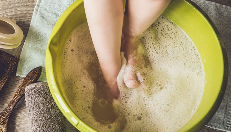 home remedies for fever in kids,monsoon fever treatment,natural remedies for child fever,fever in children during monsoon,how to reduce fever in kids,effective home remedies for fever,treating fever in kids naturally,monsoon health tips for kids,fever relief for children,child fever management at home