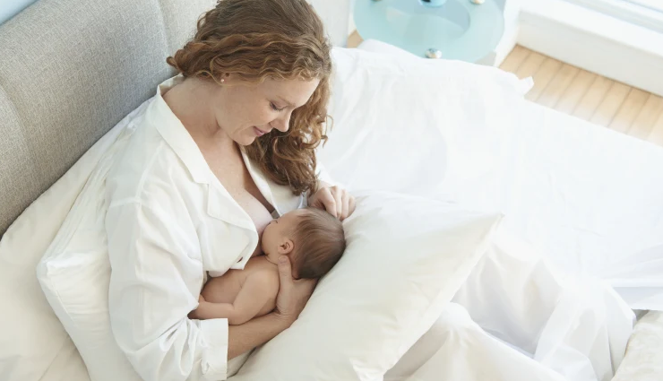 safe baby holding positions,proper ways to hold a baby,holding a newborn safely,infant holding techniques,secure baby carrying positions,safe baby handling tips,new parent baby holding guide,best positions for holding a baby,safe infant handling guidelines,child safety in holding positions