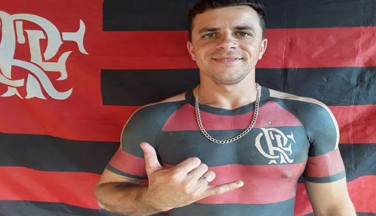 फुटबॉल की दीवानगी के चलते शख्स ने कर डाला अपने शरीर के साथ ऐसा काम, जानकर आपके होश उड़ जाएँगे