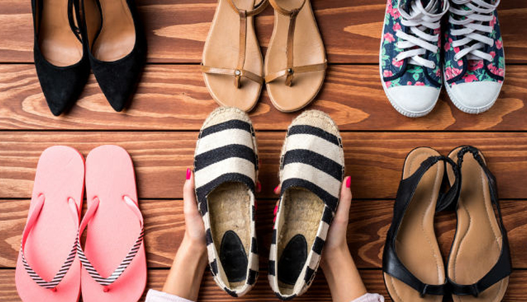 लगातार बैठने या खड़े रहने से होता है पैरों में दर्द, इन घरेलू उपायों को अपनाते हुए करें दूर leg pain home remedies,natural remedies for leg pain relief,how to get rid of leg pain at home,home treatments for leg pain,effective home remedies for leg pain,home remedies for sore legs,leg pain relief remedies at home,natural ways to alleviate leg pain,home remedies for muscle pain in legs,holistic solutions for leg pain at home