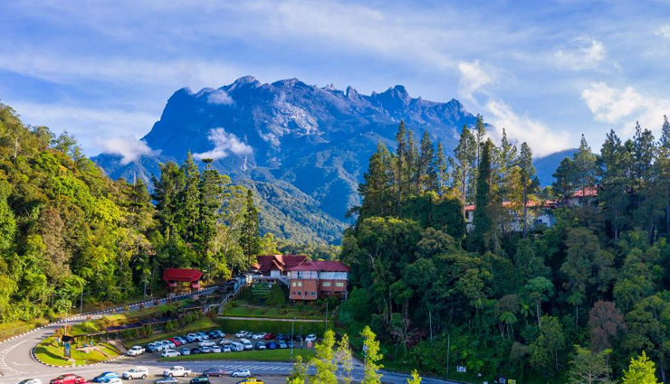 largest forests,largest forests in the world,amazon rainforest,south america,kinabalu national park,asia,daintree forest,australia,valdivian temperate rainforest,south america,congo rainforest,africa,rainforest of xishuangbanna