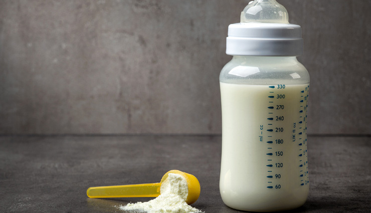 अगर आप अपने बच्चें को पिला रही हैं फार्मूला मिल्क, तो जान लीजिए ये नुकसान
