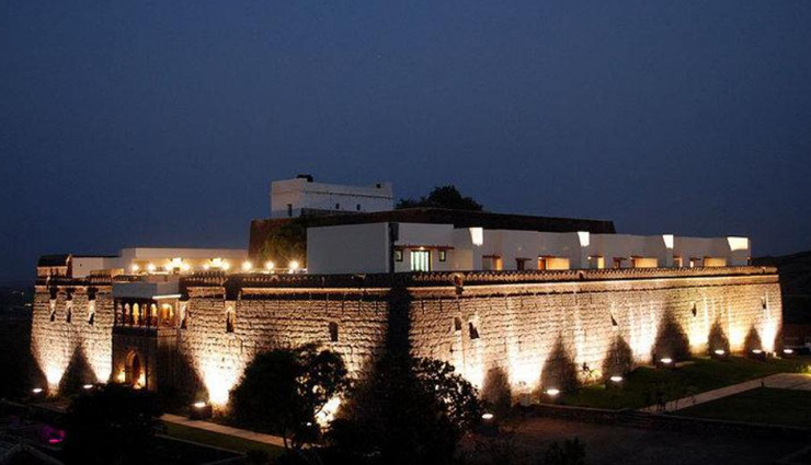 heritage hotels,magnificent forts,india,india travel,india tourism,tourist places in india,india travel guide,holidays in india