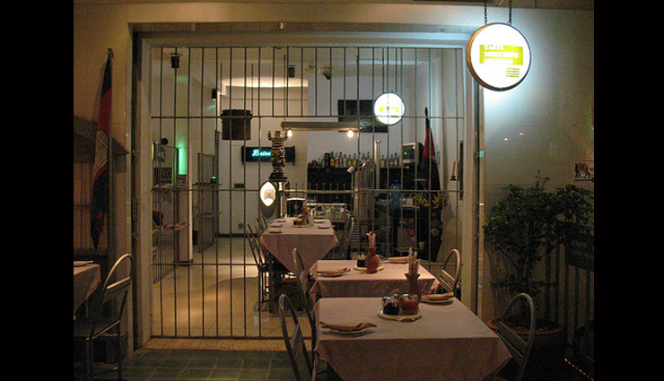 modern toilet restaurant,taiwan,fortezza medicea restaurant,volterra,italy,christon cafe,tokyo,japan,heart attack grill,las vegas,usa,rogue 24,america,most weirdest restaurants around the world,weird cafe in the world,weird restaurant in the world
