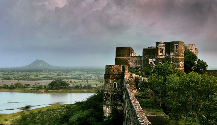 least known forts in rajasthan,hidden forts in rajasthan,unexplored forts in rajasthan,offbeat historical places in rajasthan,best lesser-known forts in rajasthan,must-visit forts in rajasthan,rajasthan fort tourism,ancient forts of rajasthan,undiscovered forts in india,historical sites in rajasthan