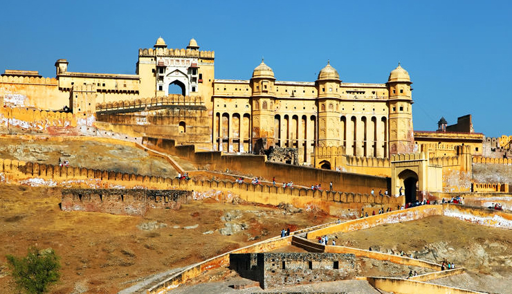 forts in india,must visit forts,amer fort,jaipur,rajasthan,golconda fort,hyderabad,telangana,agra fort,agra,uttar pradesh,gwalior fort,gwalior,madhya pradesh,red fort,delhi