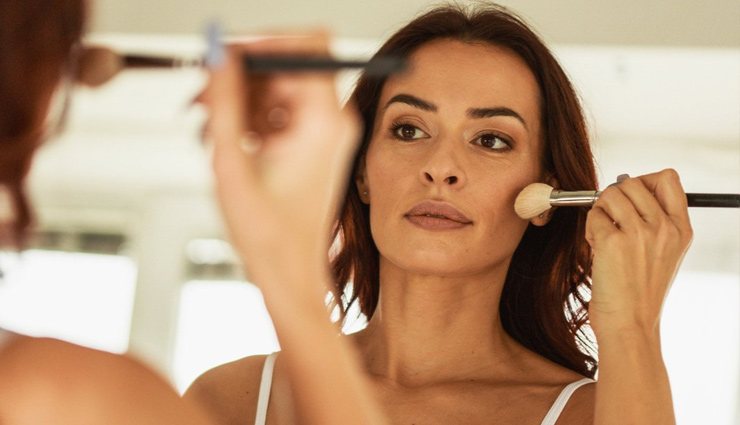 tips to make foundation look natural,how to make foundation look like second skin,flawless foundation application tips,natural foundation hacks,seamless foundation blending,foundation makeup tips for smooth skin,cakey foundation prevention tips,achieve natural glow with foundation,foundation makeup tricks for radiant skin,second skin foundation application