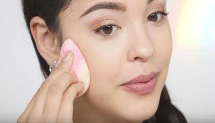 beauty tips,beauty tips in hindi,makeup tips,makeup tips in hidni,foundation tips,beautiful face