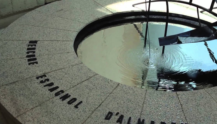 fascinating fountains,fountains around the world,big wild goose pagoda music fountain,xian city,china,fontana de trevi,rome,italy,charybdis fountain,seaham hall,sunderland,uk,la joute fountain,montreal,canada,castle square fountain,swansea,wales,mercury fountain,barcelona,spain