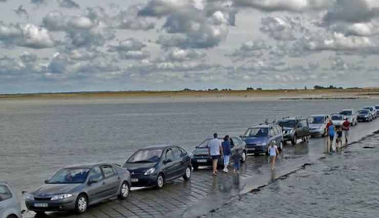 5 most dangerous roads,dangerous roads,risky roads,holidays,china,new zealand,pakistan,philippians,france