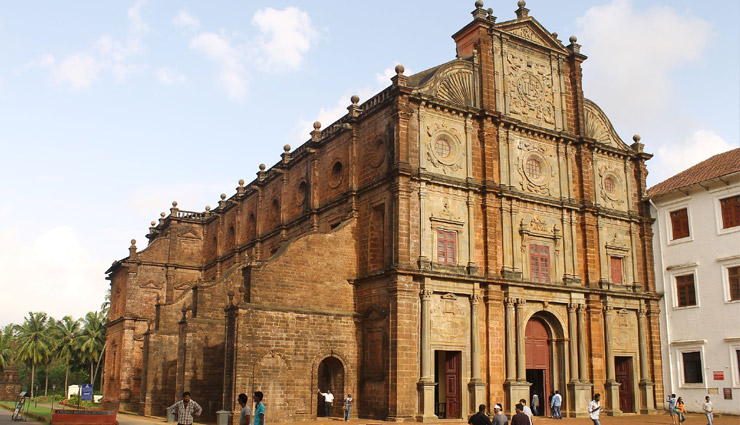 famous churches in goa,top churches to visit in goa,best churches in goa for tourists,heritage churches in goa,basilica of bom jesus goa,se cathedral goa,st. francis xavier church goa,baroque architecture churches goa,historic churches of goa,goa church tour,unesco churches in goa,religious places to visit in goa,goa carnival churches,our lady of immaculate church goa,st. catherine chapel goa