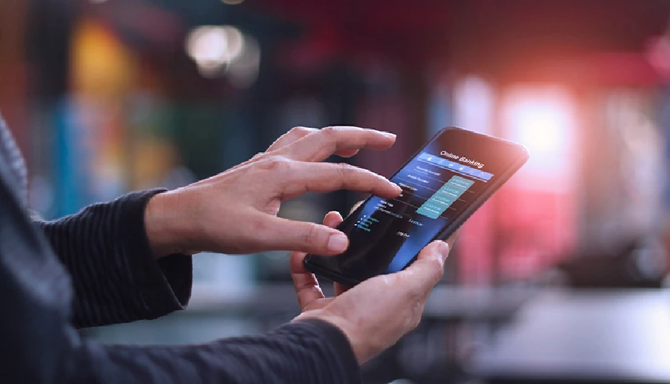 सावधान रहें: फेसबुक गेम लिंक क्लिक करने से आगरा के व्यापारी के खाते से 25 लाख रुपये उड़े