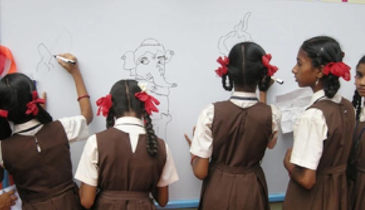 ‘The Free School Under the bridge’ has 300 students from nearby slums receiving education by volunteer teachers