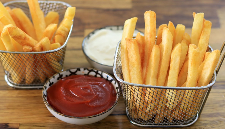 बच्चों के चहरे पर मुस्कान लाने के लिए घर पर ही बनाएं फ्रेंच फ्राइज़ #Recipe 