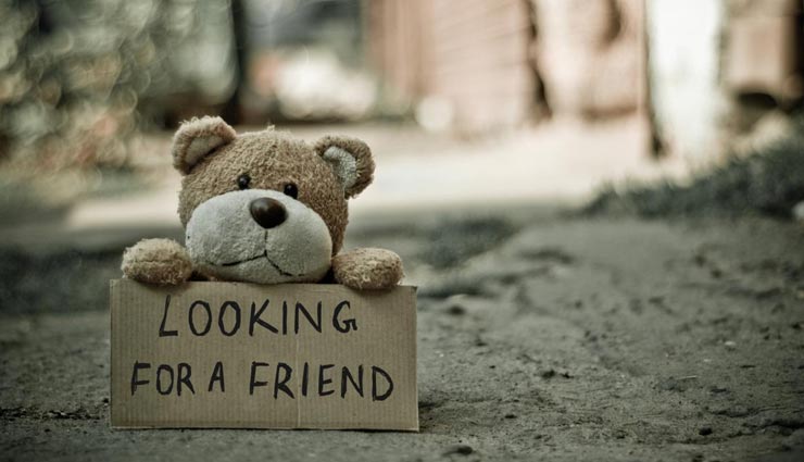 weird service,weird news,rent a friend service,real appeal,social media,japan