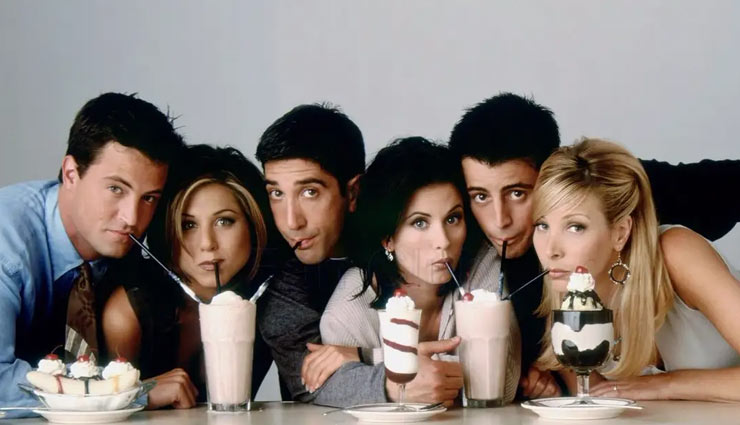 friends to screen all thanksgiving episodes,700 movie theatres,thanksgiving episodes,friends,entertainment news
