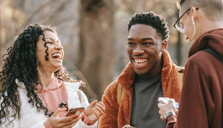 signs of emotional unavailability,emotionally unavailable traits,identifying emotional unavailability,emotionally unavailable characteristics,recognizing emotional unavailability,emotionally unavailable behavior,dealing with emotional unavailability,emotional unavailability in relationships,emotional intimacy issues,overcoming emotional unavailability