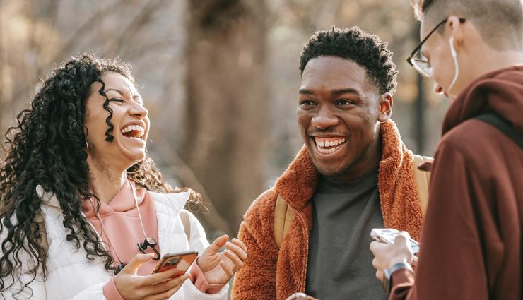 signs she single or taken,ways to tell if she single,how to know if she in a relationship,indications she not in a relationship,signs a woman is available,identifying if she single or committed,clues to tell her relationship status,observing signs of her relationship status,recognizing if she unattached or taken,how to determine her dating status