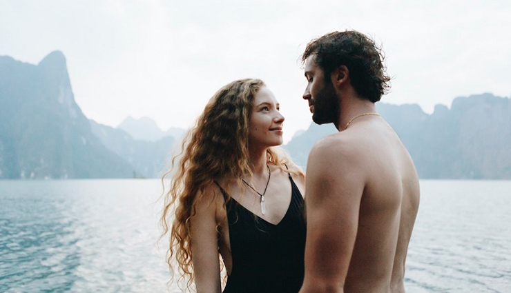 5 Possible Reasons Why We Fall for Our Friends