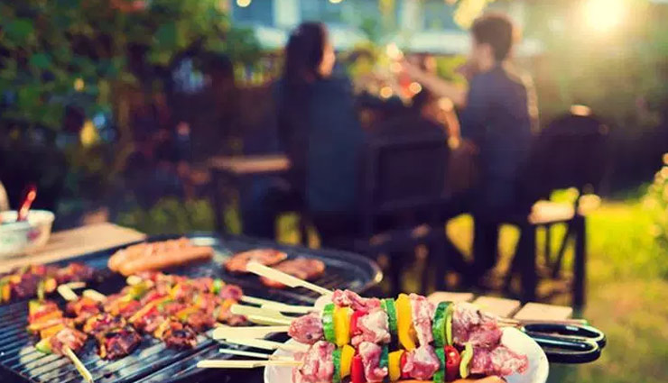 Friendship Day 2019: 5 Unique Ways to Celebrate Friendship Day in Mumbai