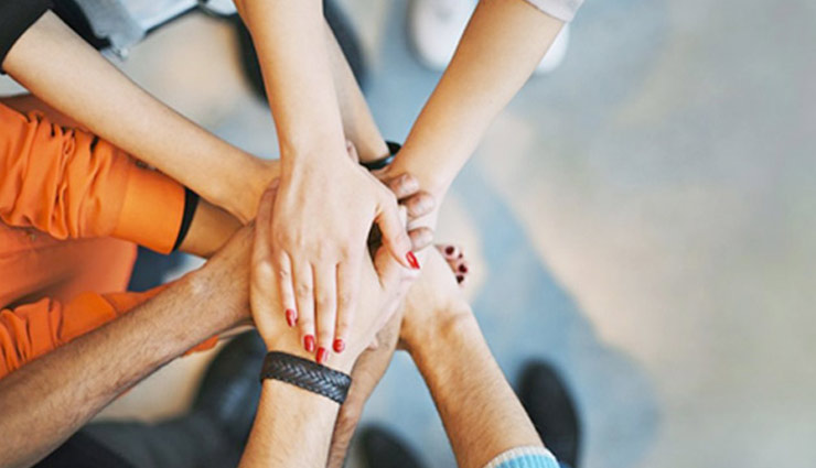 long lasting friendship,tips for long lasting  friendship,relationship tips,mates and me,friendship tips