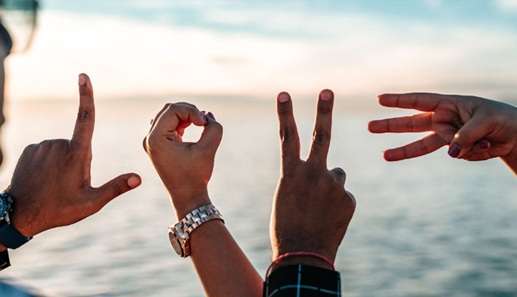 10 ways to keep friends for life,forever friends,friendship goals,friendship tips,relationship tips,mates and me