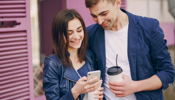 8 Ways To Get Out of The Friend Zone Subtly