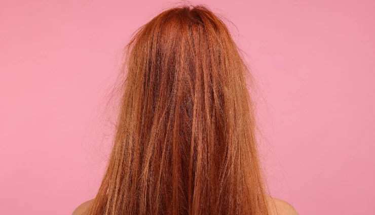 coconut oil benefits,natural beauty oil,coconut oil for skin,coconut oil for hair,moisturizing coconut oil,antibacterial oil,anti-inflammatory oil,hair conditioning,skin nourishment,natural skincare,haircare remedies,frizzy hair treatment,dry skin remedy