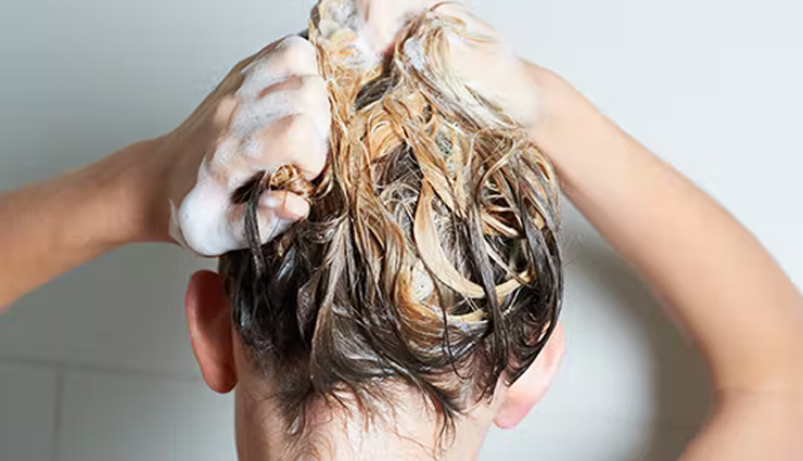 frizzy hair,home remedies for frizzy hair,hair care tips,beauty tips