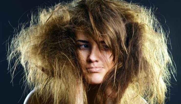 frizzy hair,home remedies,home remedies to treat frizzy hair,hair care tips
