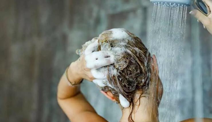 frizzy hair,home remedies for frizzy hair,hair care tips,beauty tips