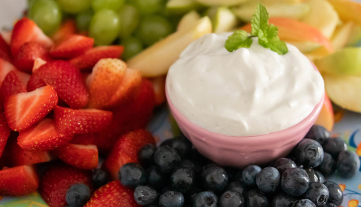 cream cheese fruit dip,fruits recipe,dip recipe,desserts recipe