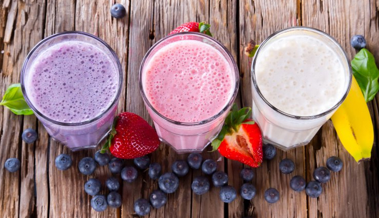 दूध पीने का अलग अंदाज सेहत के लिए हो सकता हैं फायदेमंद, जानें इसके 11 तरीके milk,types of milk,doodh,health benefit of milk,different type of milk,almond milk,chocolate milk,cardamom milk,kesar,Health,Health tips