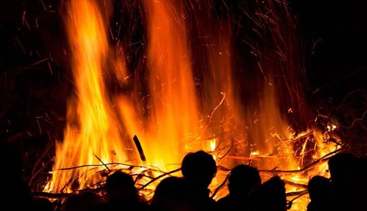 मृत समझकर जिसका किया था अंतिम संस्कार फिर 35 साल बाद लौटा वापस, सभी रह गए हैरान